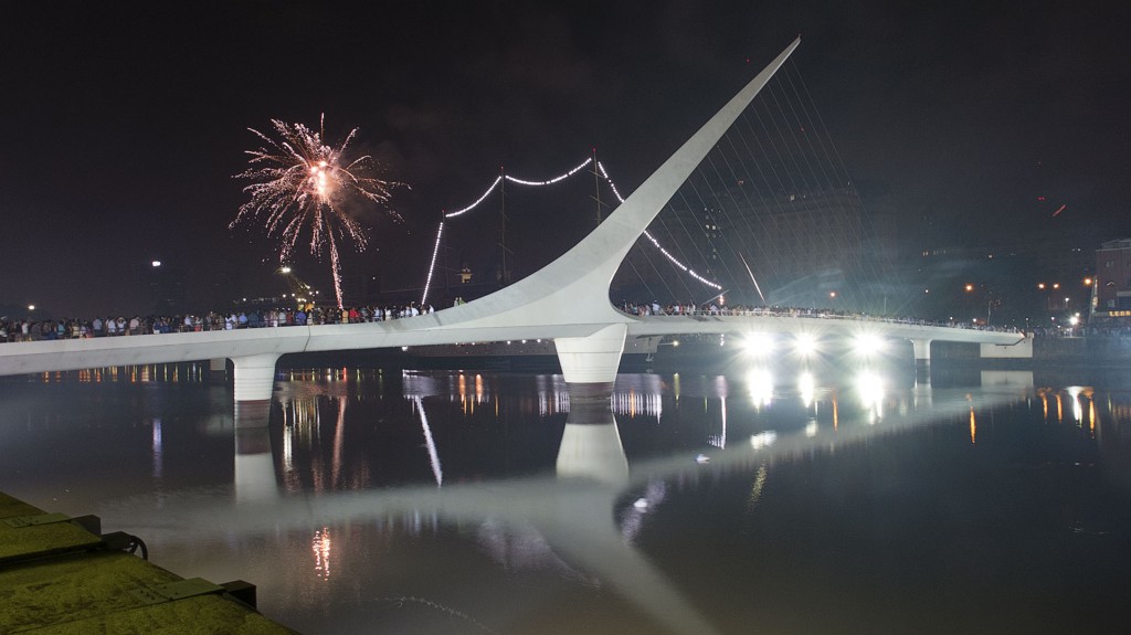 Puente de la Mujer au Nouvel An